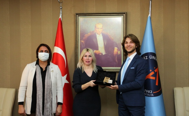 Rektör Özkan, Gençlik Meclisi yönetimini ağırladı